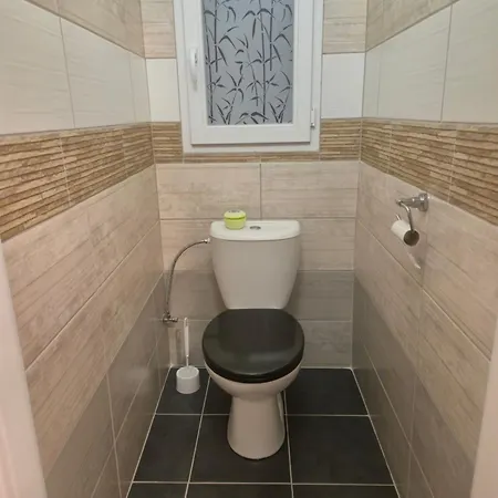 Marina V Zelenom Dvore Apartman Nagyszombat